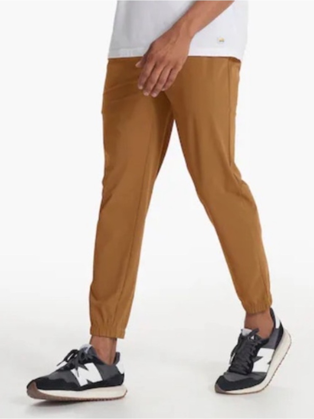 Vuori Mens Fleet Joggers Size Large Caramel Lightweight Performance Pants